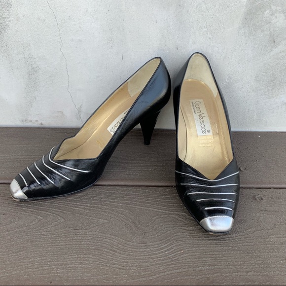 Vintage Gianni Versace Pumps - Picture 3 of 3
